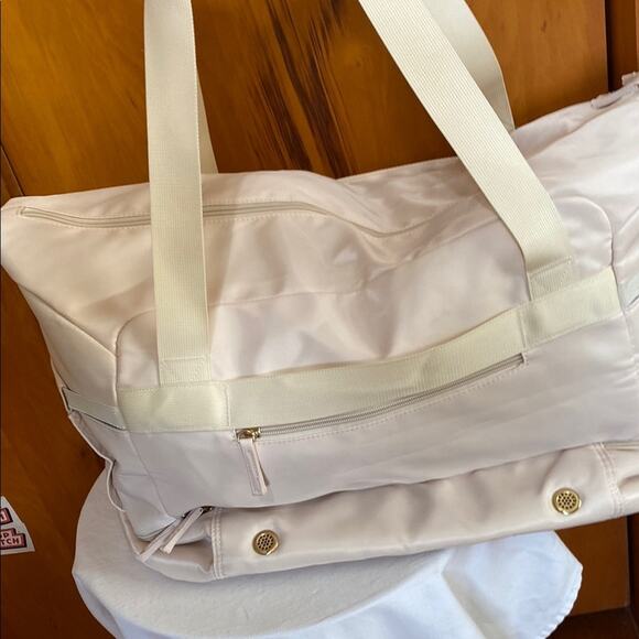 Etronik Cream Canvas Gym Bag Spacious Design Bottom Compartment 20”x16”x9” - Picture 6 of 16
